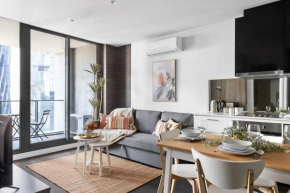 A Cozy 2BR Apt on Spencer St with FREE Parking